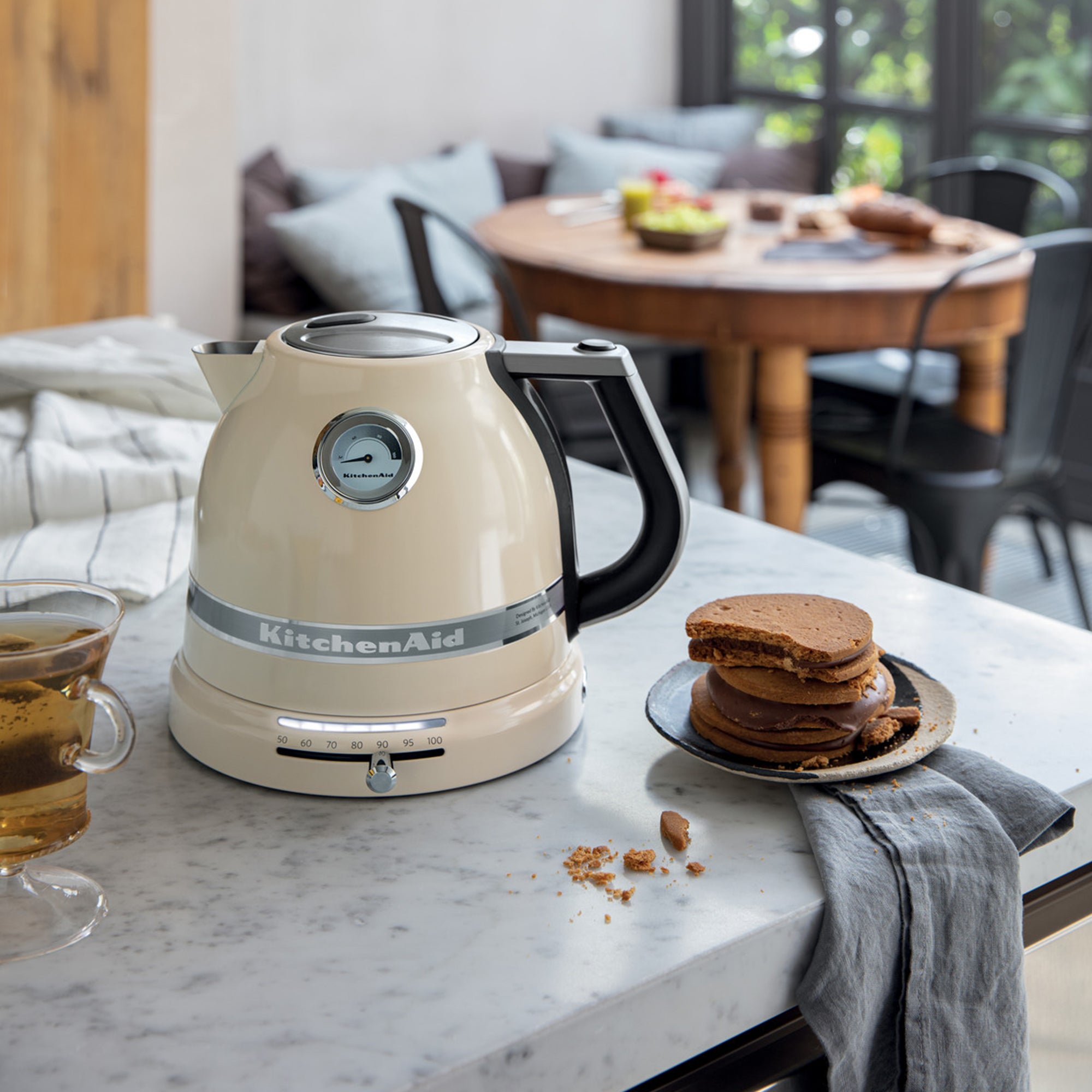 KitchenAid KitchenAid 5KEK1522 Variable Temperature Kettle 1.5L Artisan – Pebbled Palm – 5KEK1522BPP – main product image