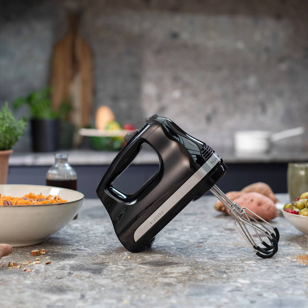 KitchenAid KitchenAid 5KHM6118 Hand Mixer 6 Speed with Flex Edge Beaters – additional product image
