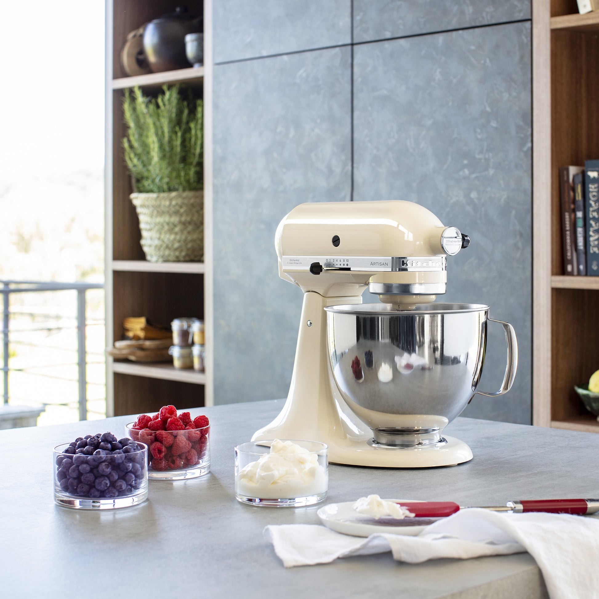 KitchenAid KitchenAid 5KSM125 4.7L Artisan Tilt-Head Stand Mixer – additional product image