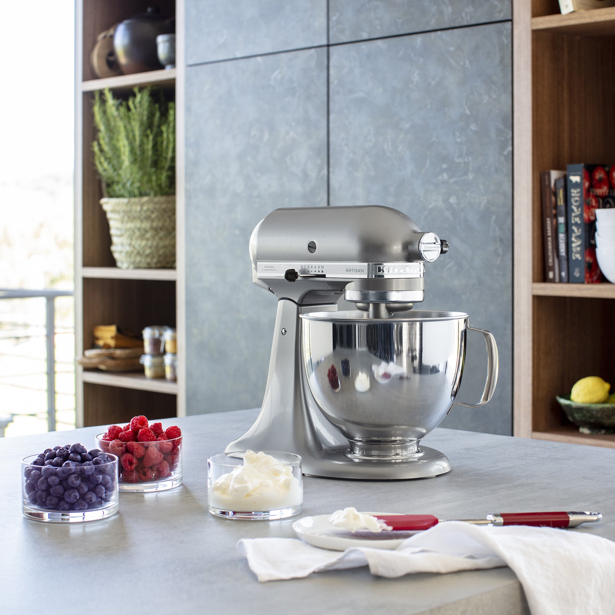 KitchenAid KitchenAid 5KSM125 4.7L Artisan Tilt-Head Stand Mixer – additional product image