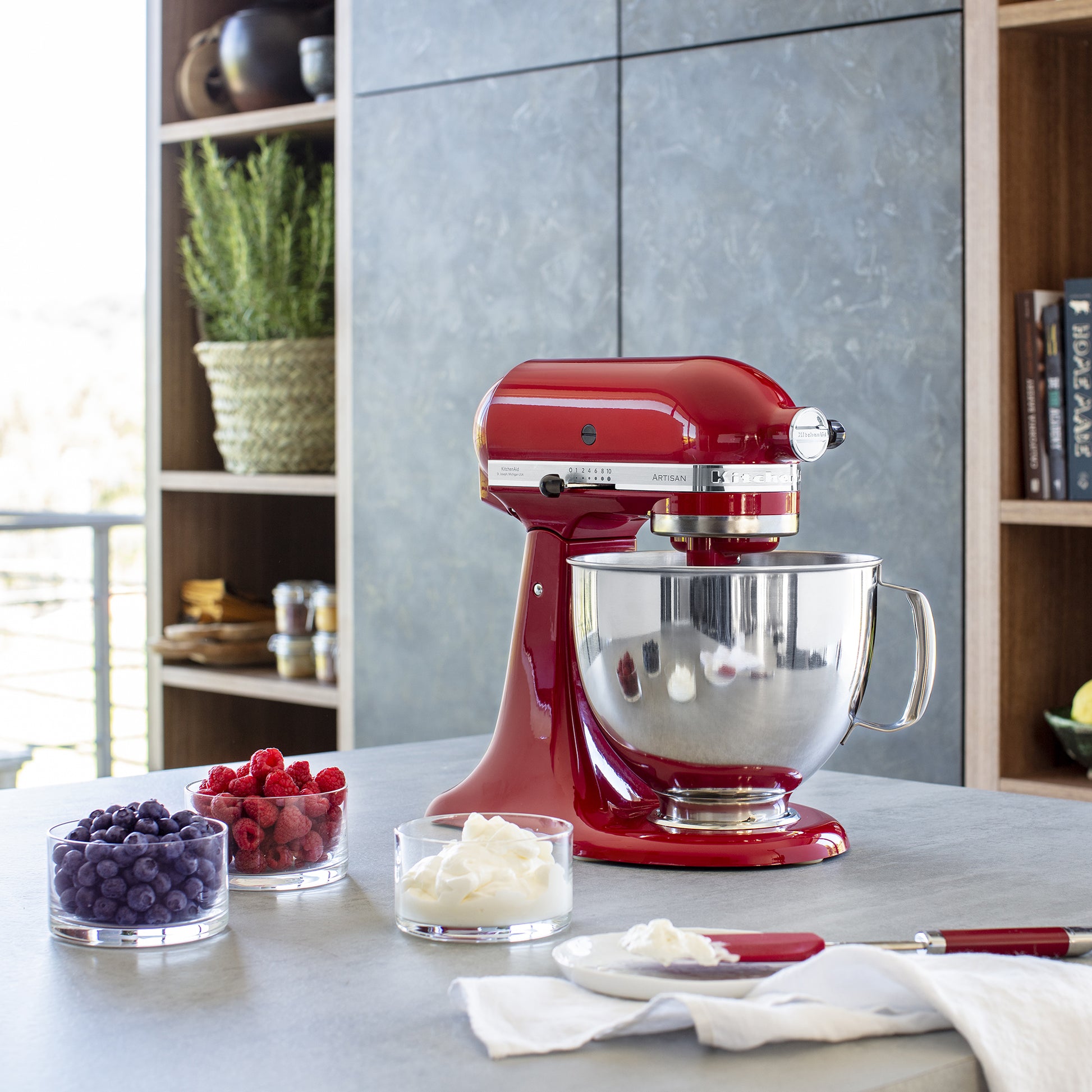 KitchenAid KitchenAid 5KSM125 4.7L Artisan Tilt-Head Stand Mixer – additional product image