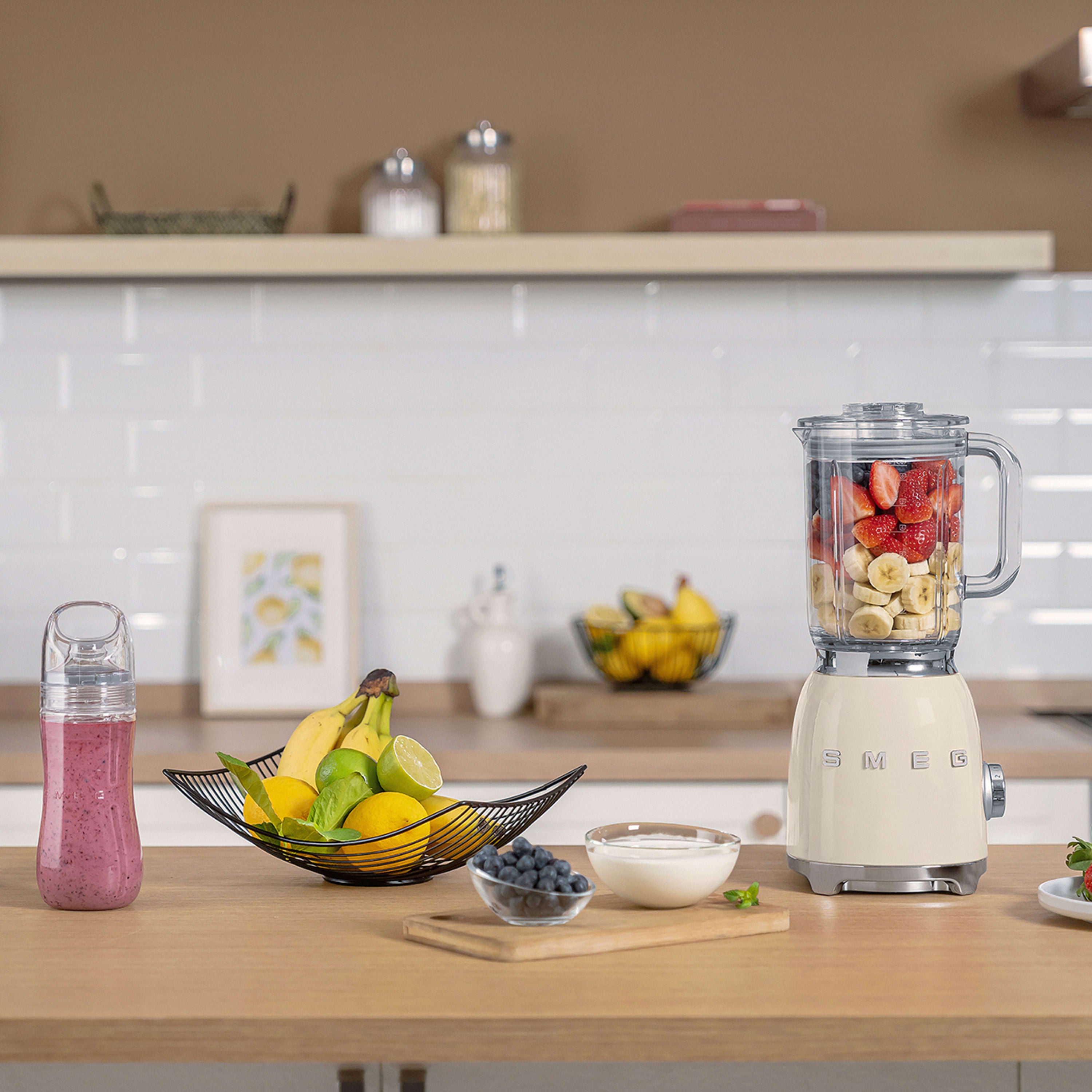Smeg 50's Style BLF03 Blender - product image 17
