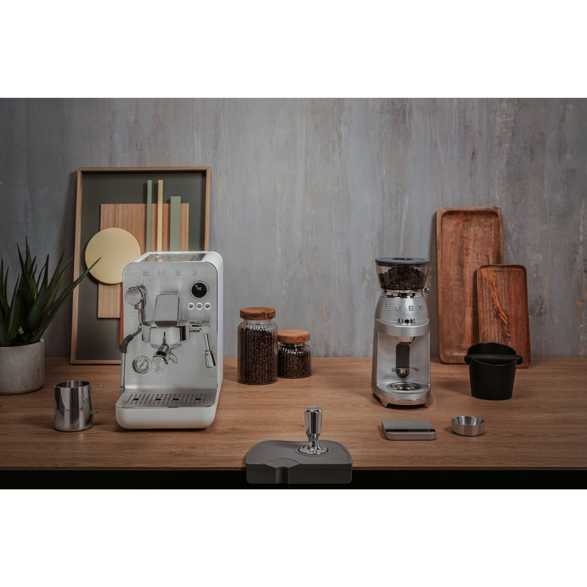 Smeg Mini Pro CGF02 Coffee Grinder - product image 10