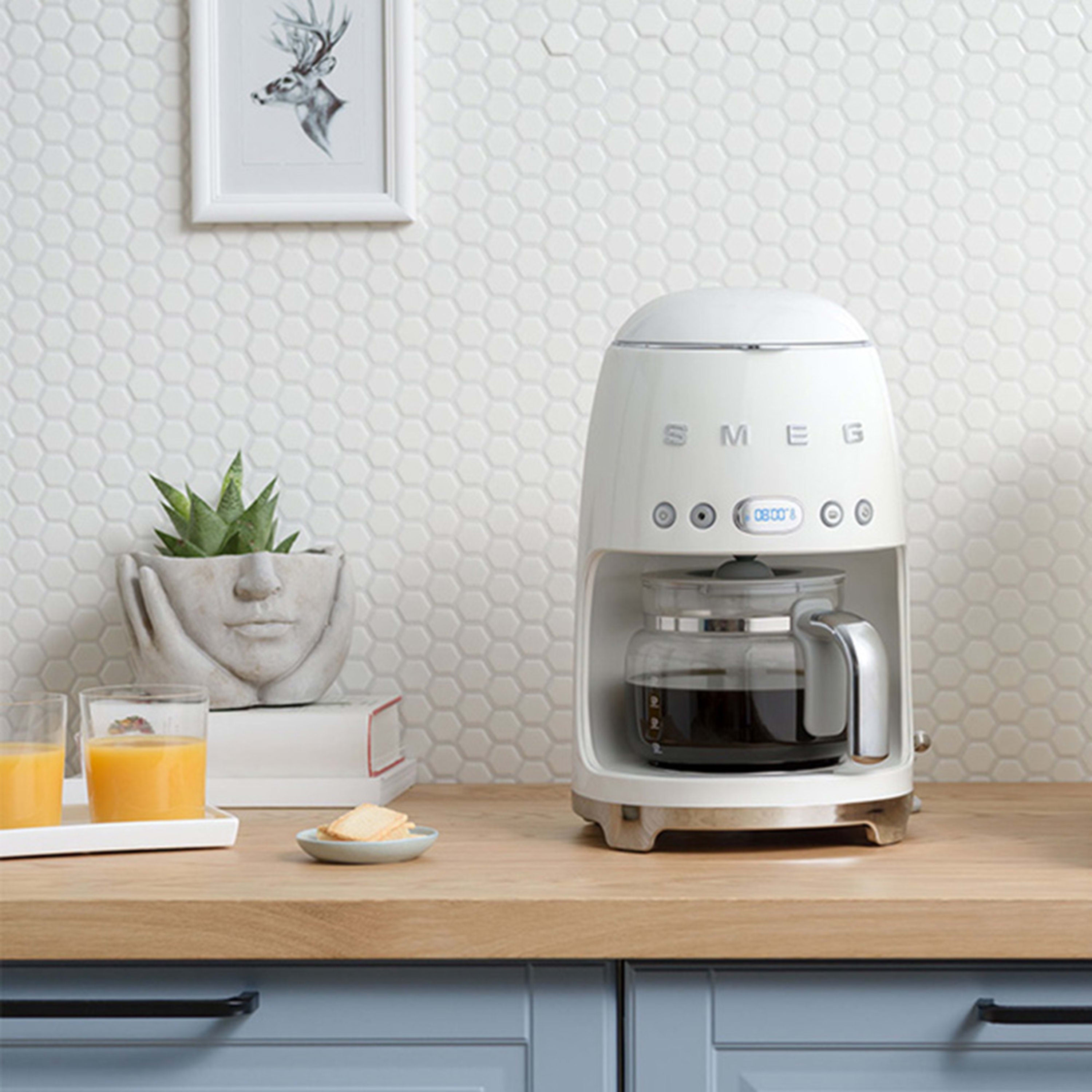 Smeg 50's Style DCF02 Drip Coffee Machine - product image 79