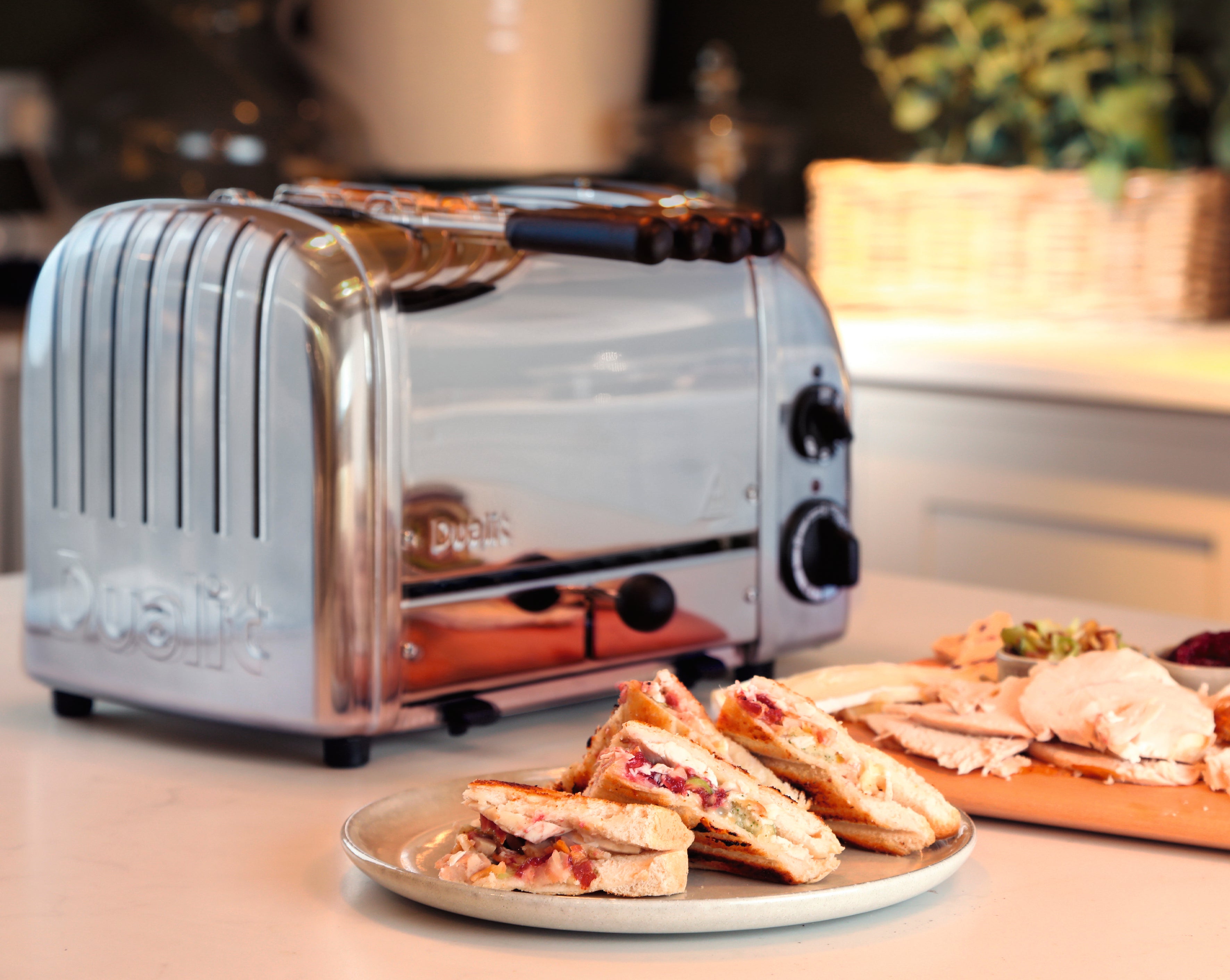 Dualit DLT-NEWGEN-4S 4 Slice NewGen Classic Toaster - 40378