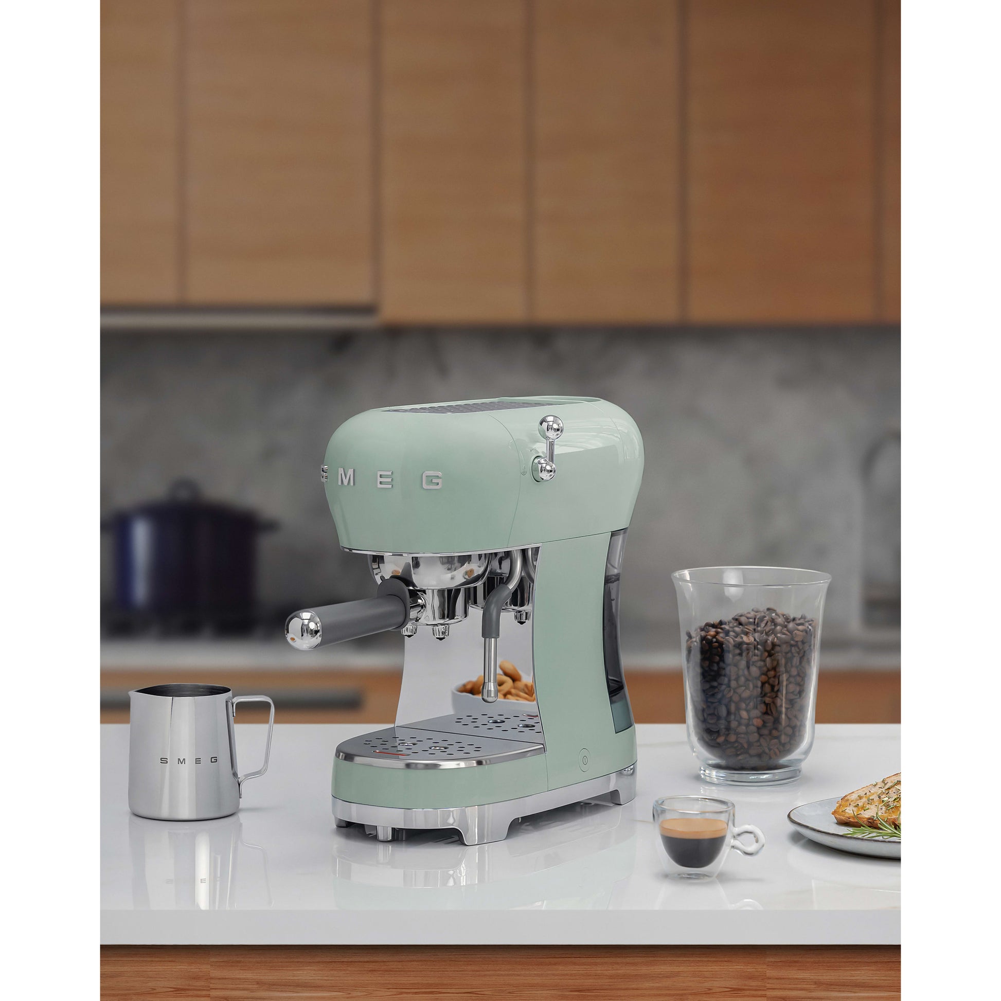 Smeg 50's Style ECF02 Espresso Coffee Machine - product image 36
