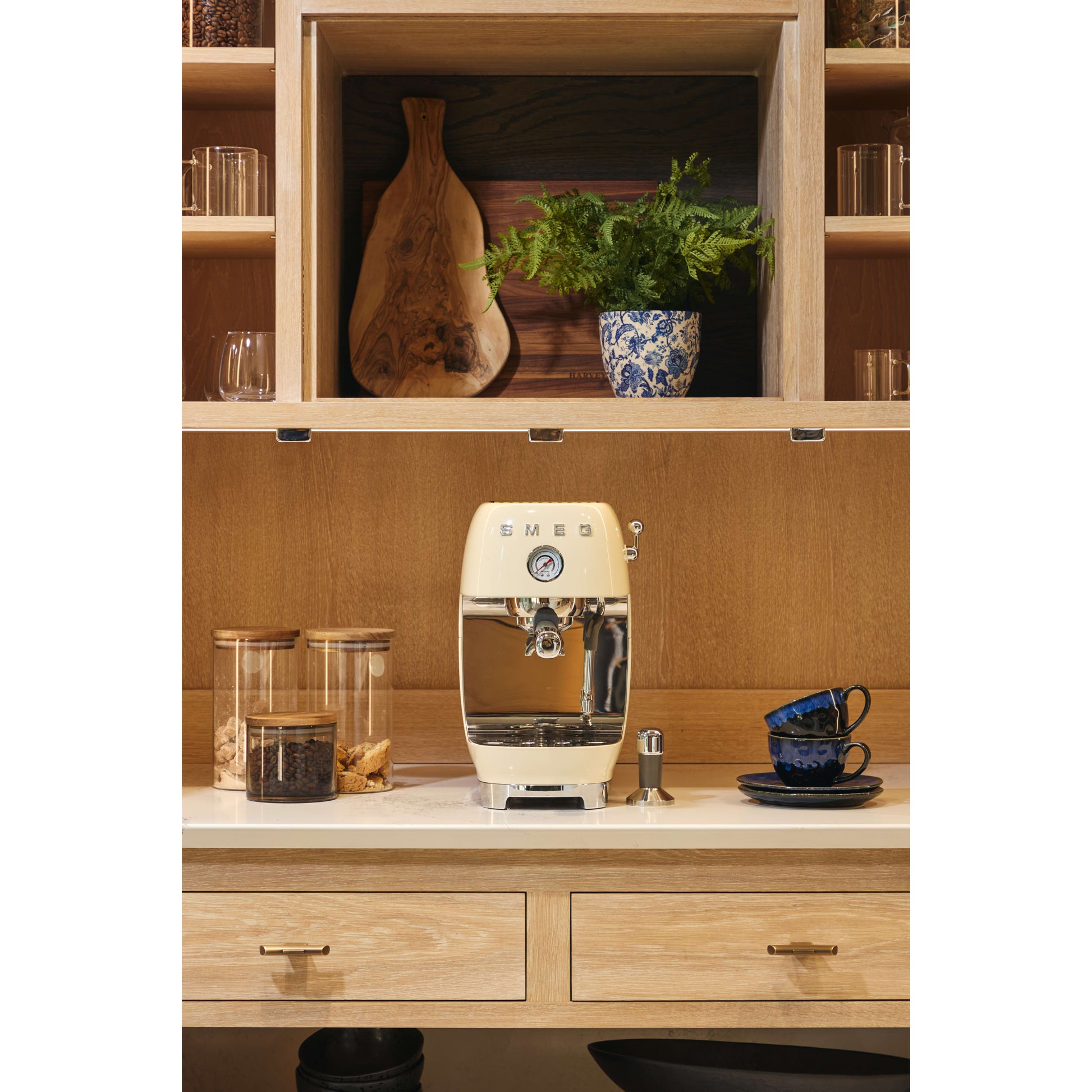 Smeg 50's Style ECF03 Espresso Coffee Machine with Cold Brew - product image 9