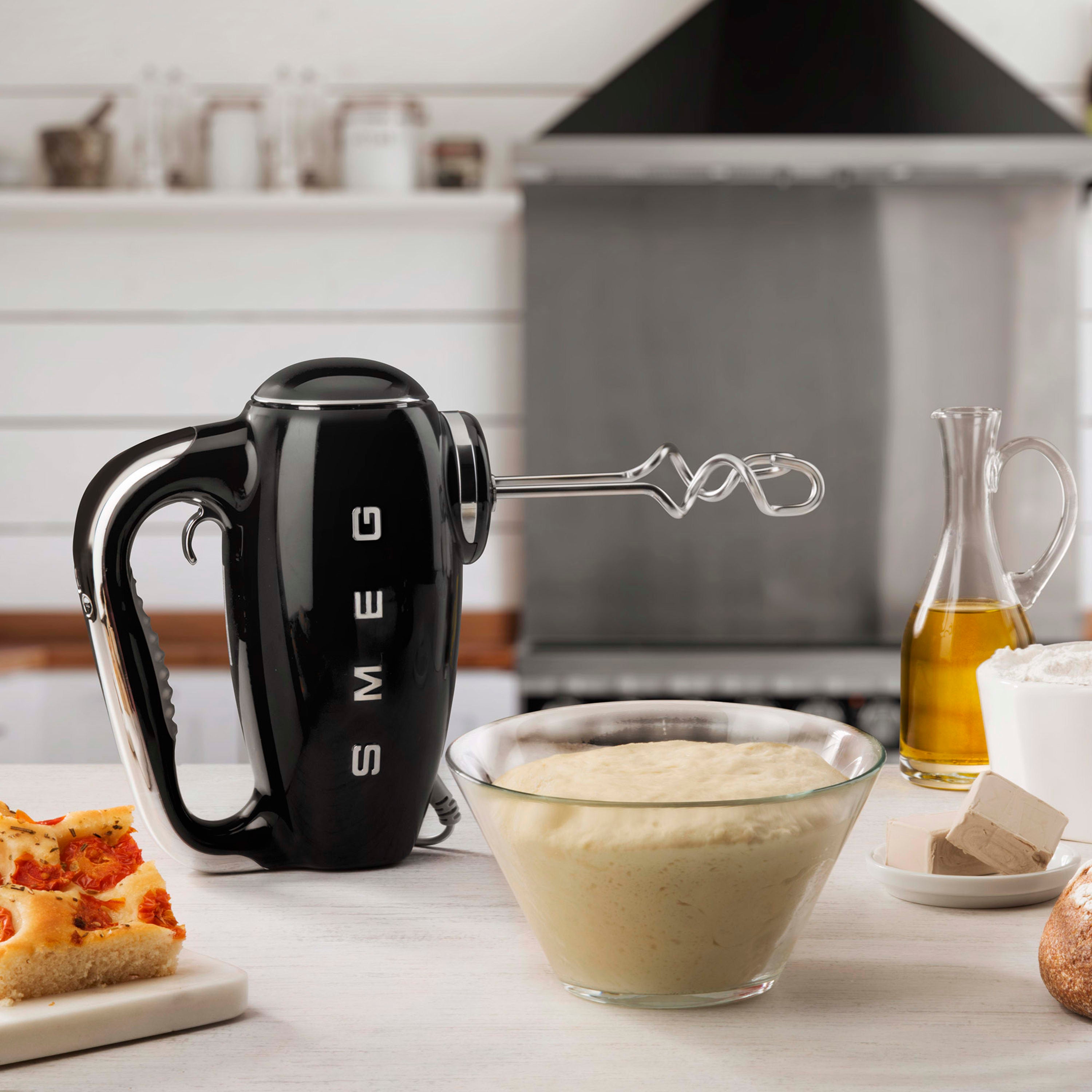Smeg 50's Style HMF01 Hand Mixer - product image 6