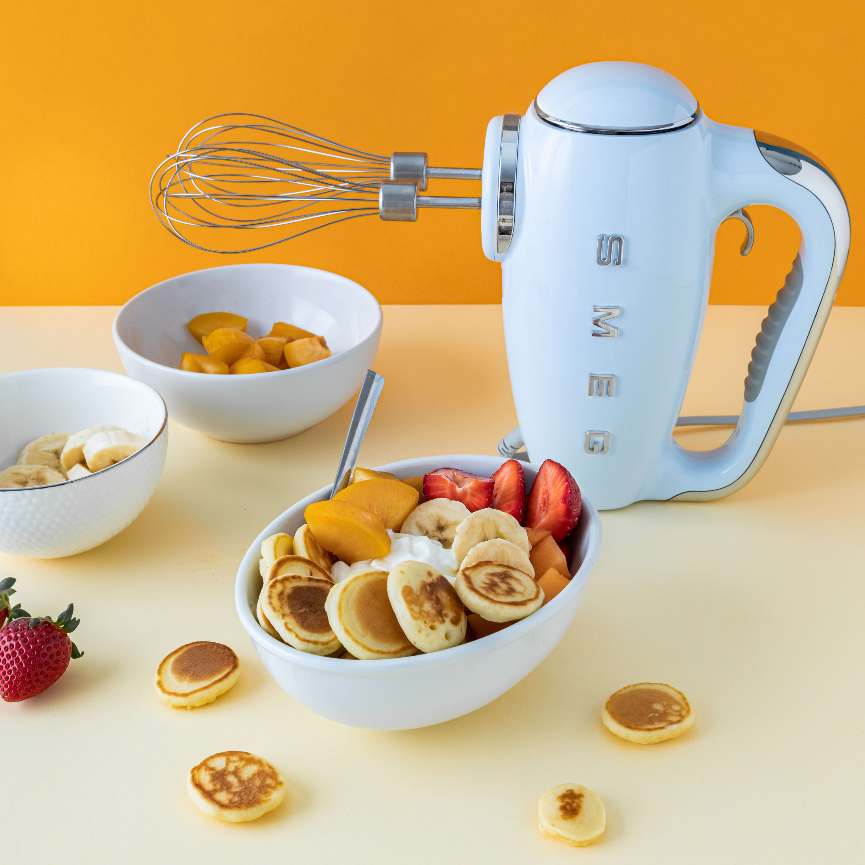 Smeg 50's Style HMF01 Hand Mixer - product image 26