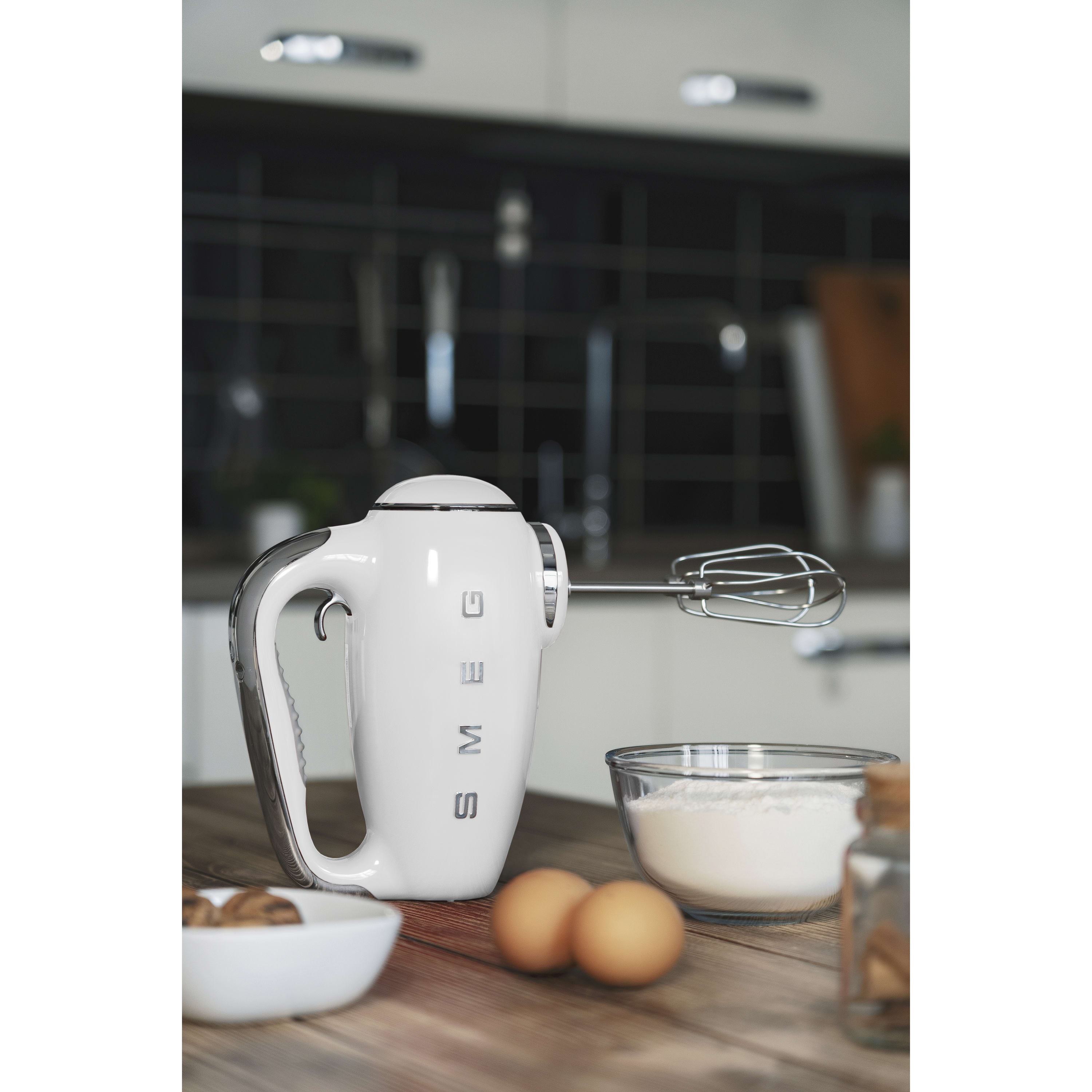 Smeg 50's Style HMF01 Hand Mixer - product image 62