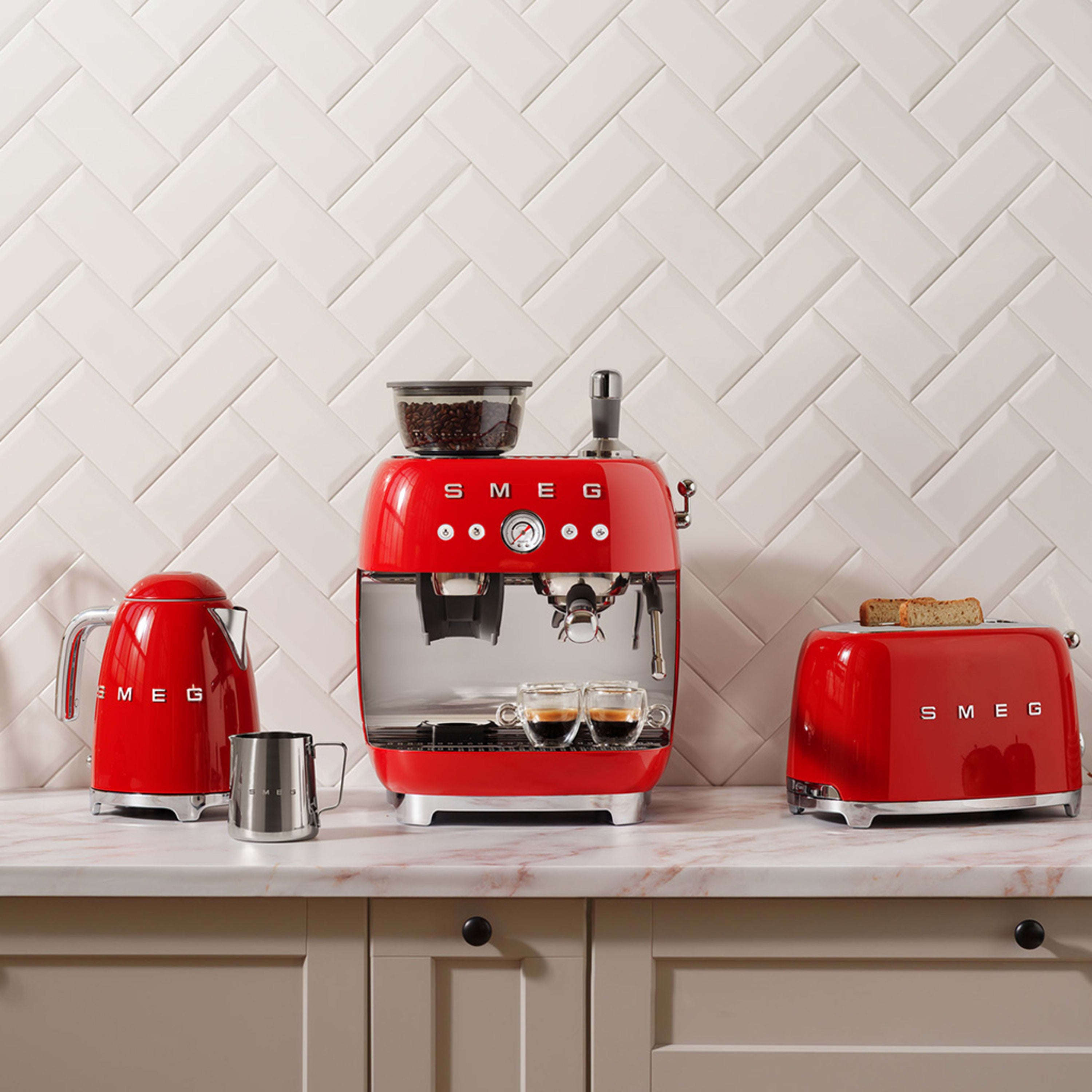 Smeg 50's Style KLF03 Kettle - product image 62