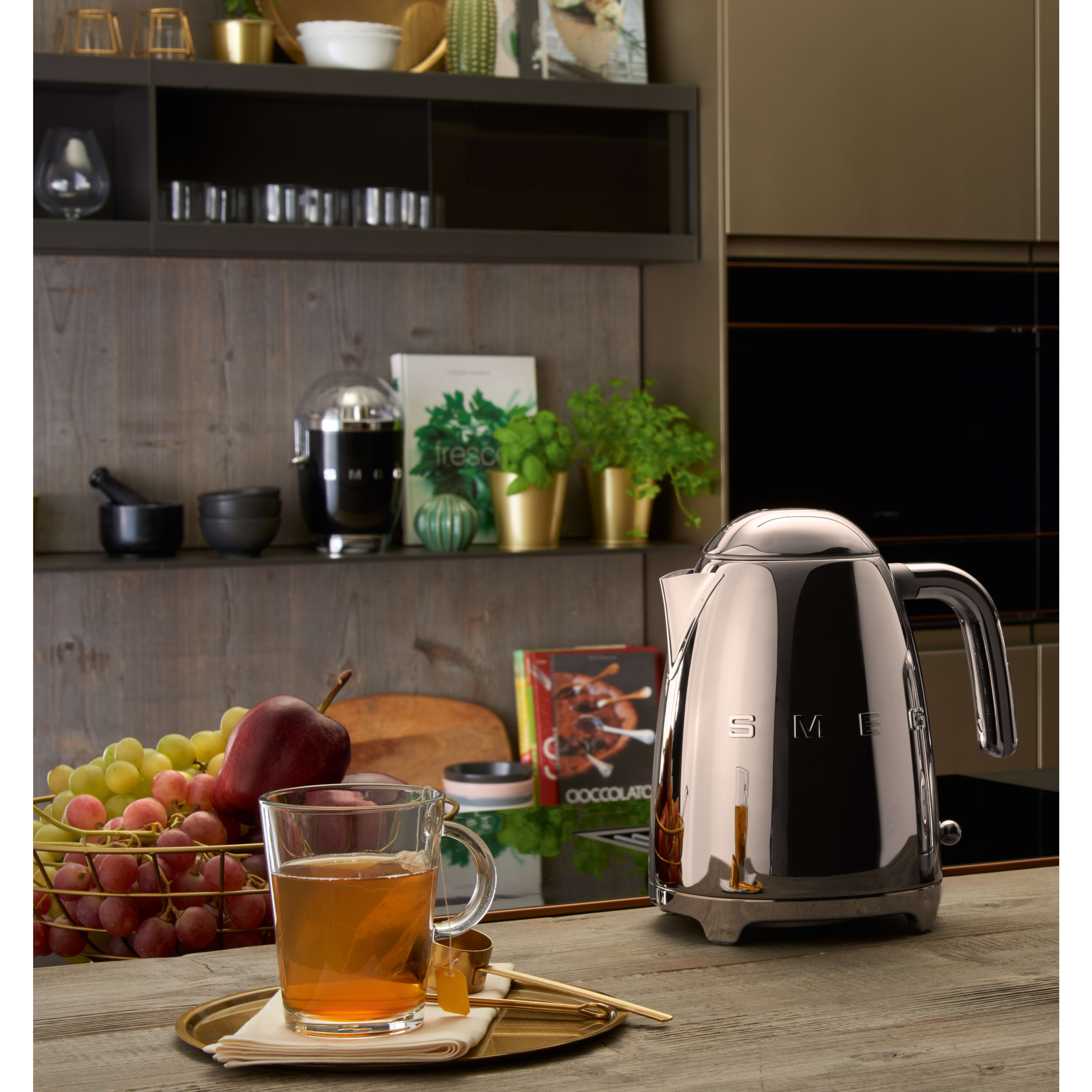 Smeg 50's Style KLF03 Kettle - product image 76