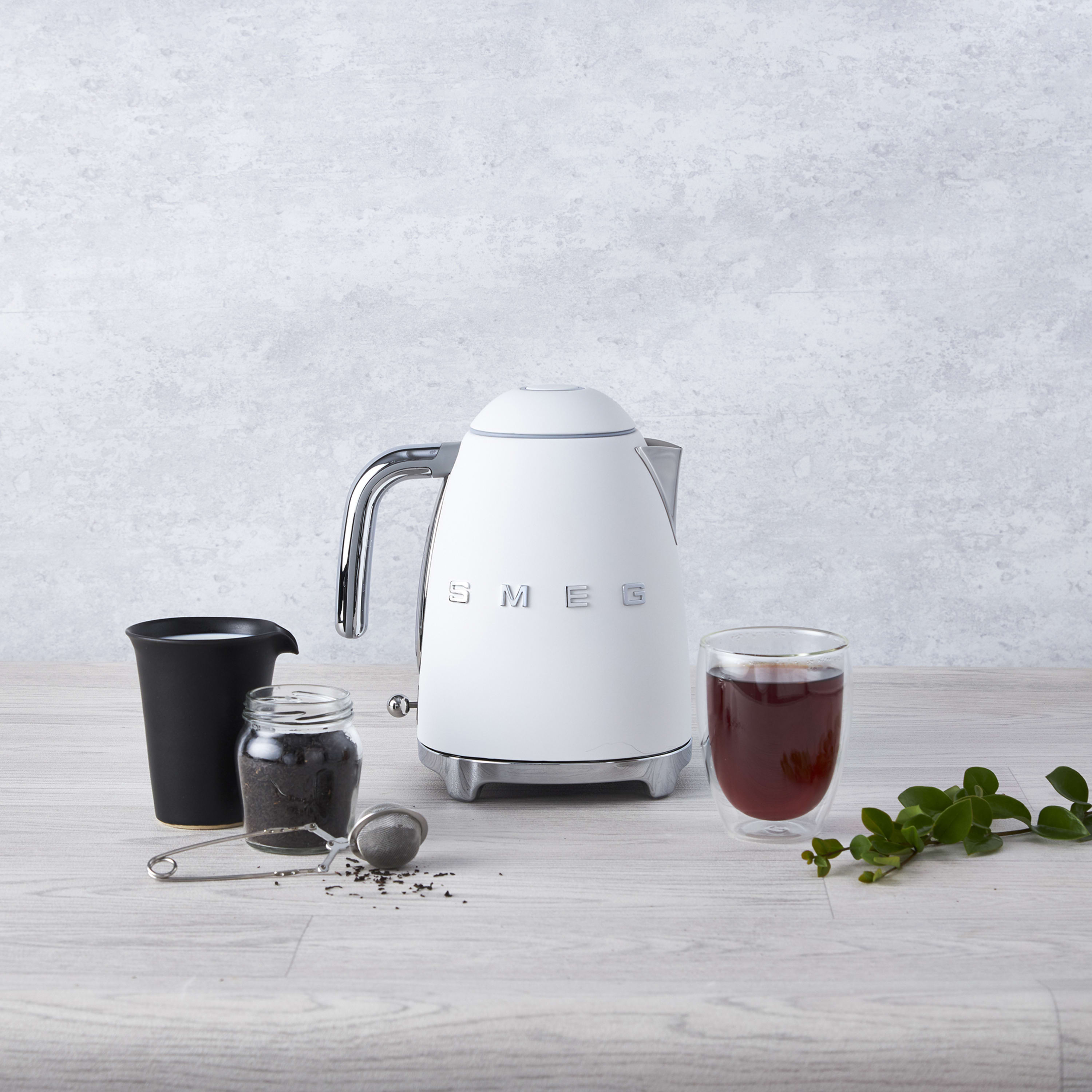 Smeg 50's Style KLF03 Kettle - product image 84