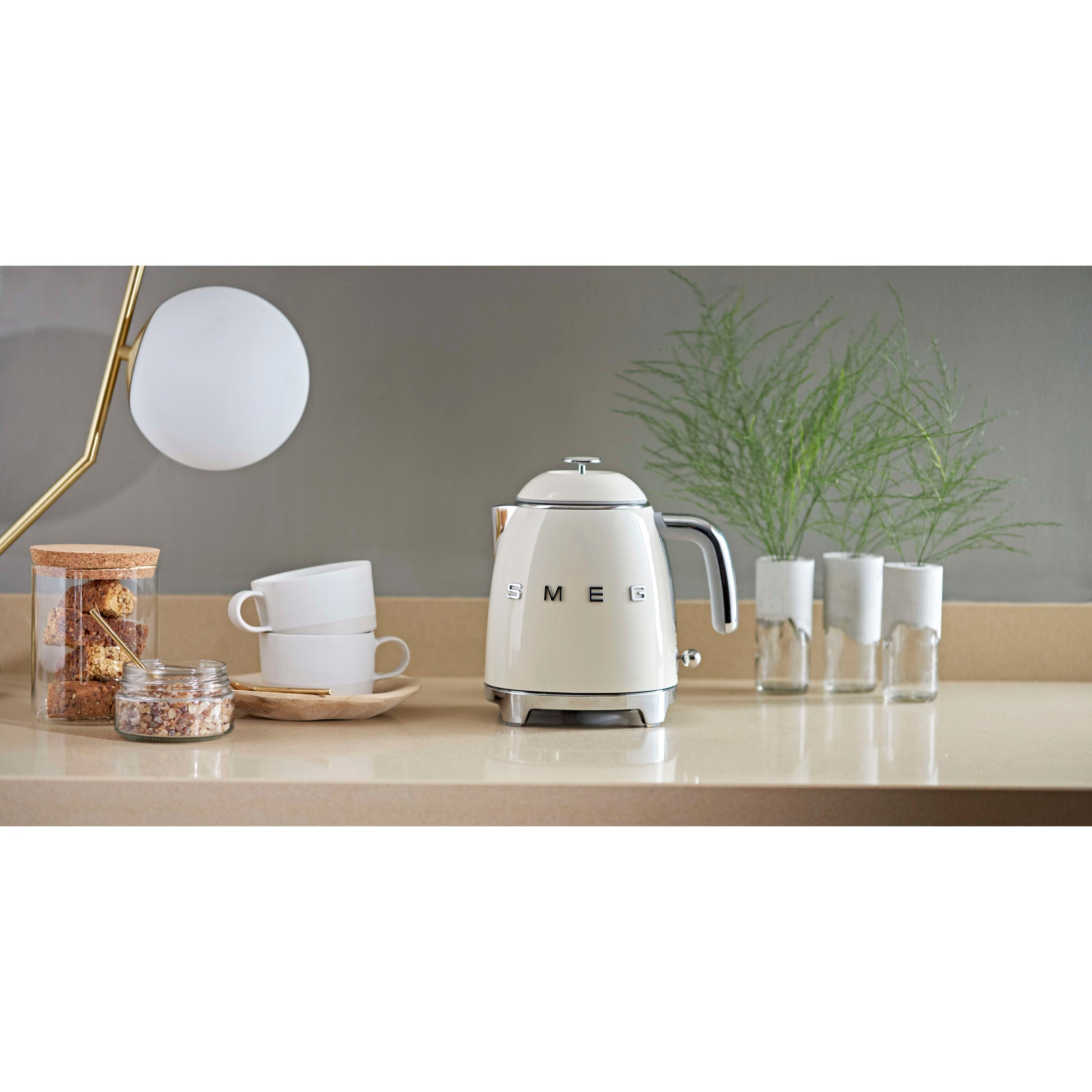 Smeg 50's Style KLF05 Mini Kettle - product image 24