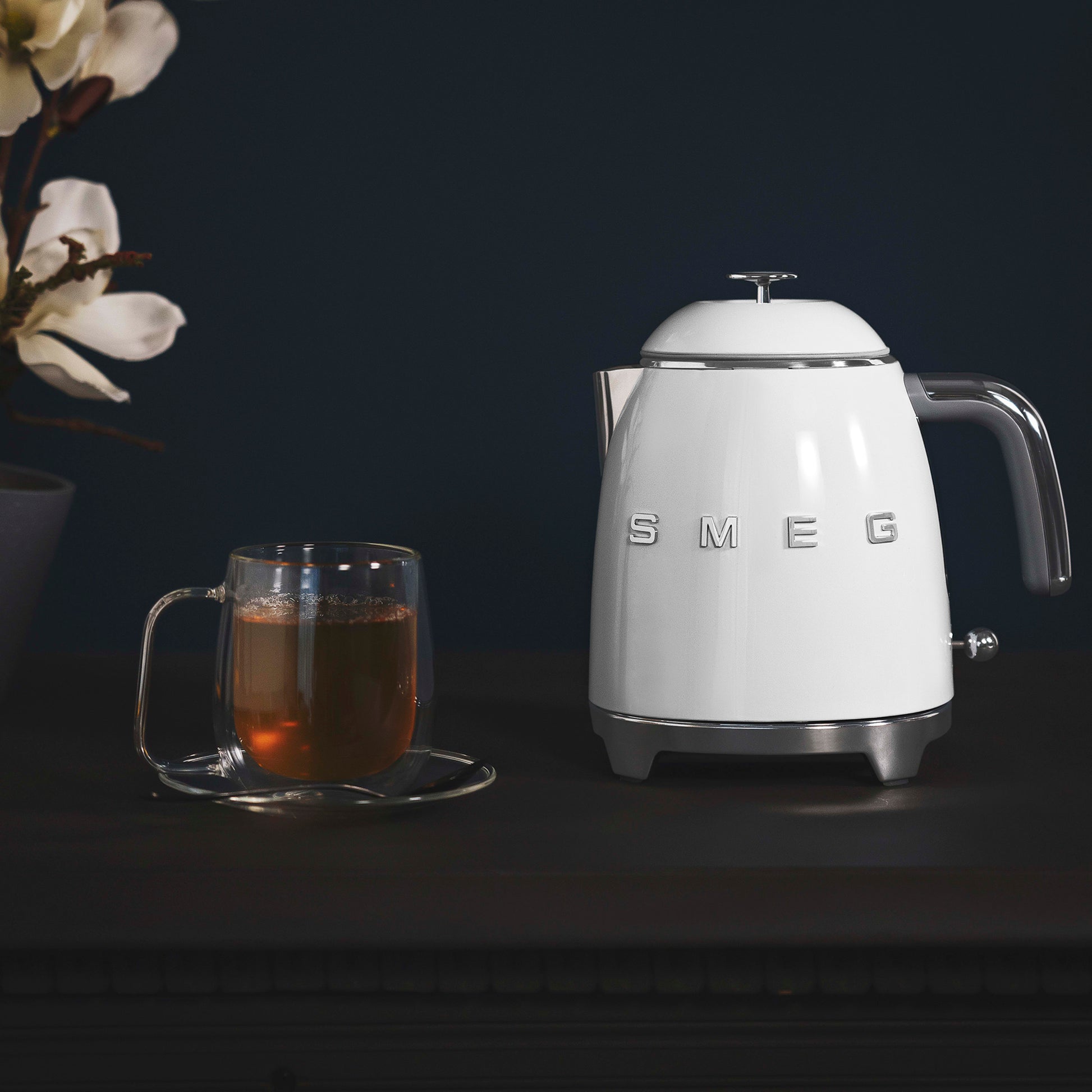 Smeg 50's Style KLF05 Mini Kettle - product image 82