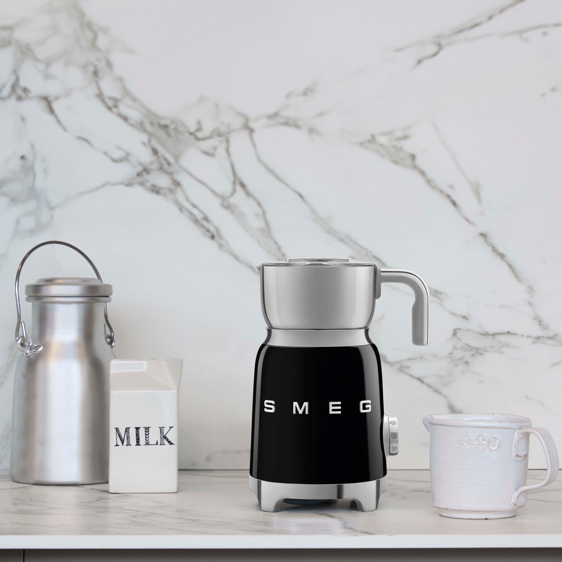 Smeg 50's Style MFF11 Milk Frother - product image 6