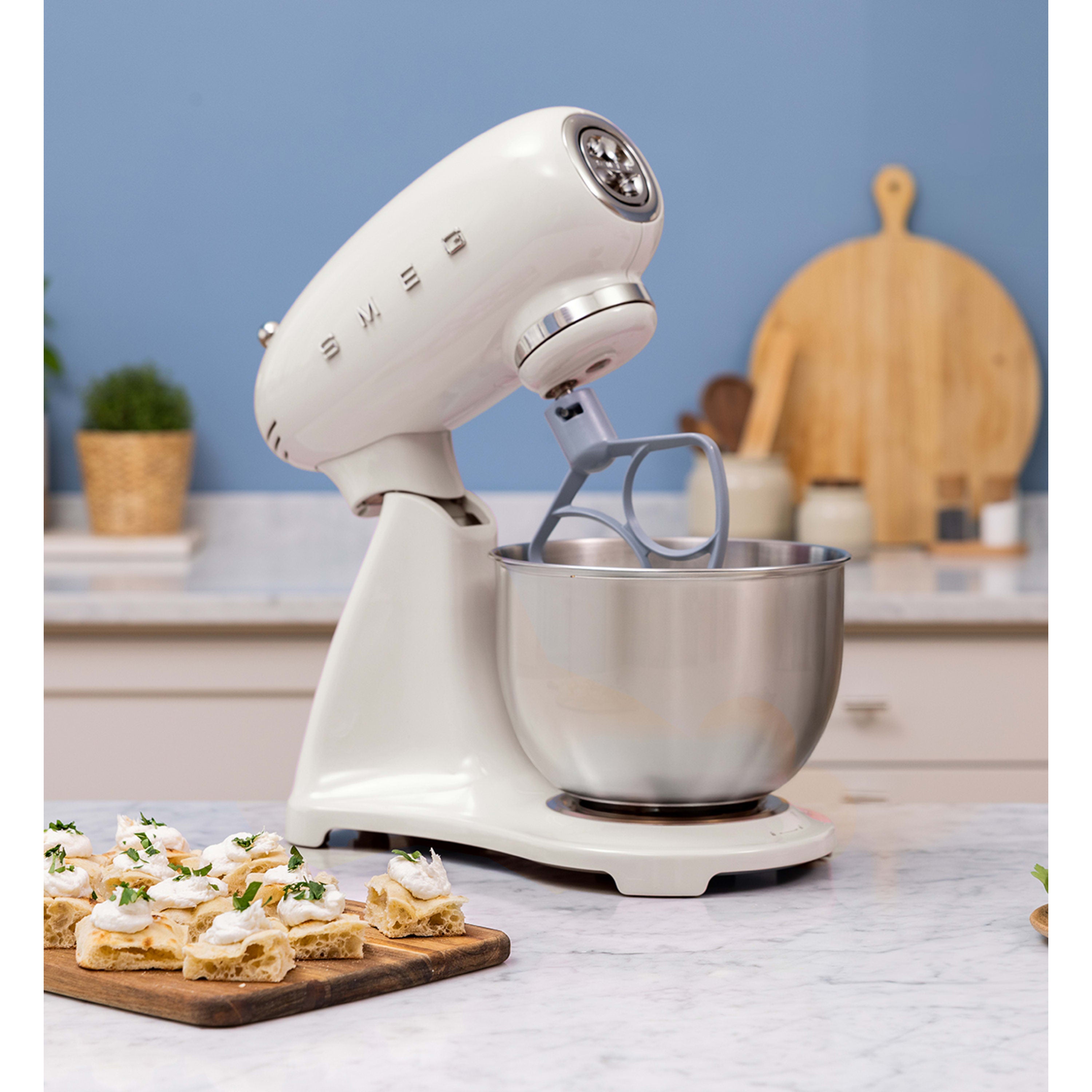 Smeg 50's Style SMF05 Stand Mixer - product image 10