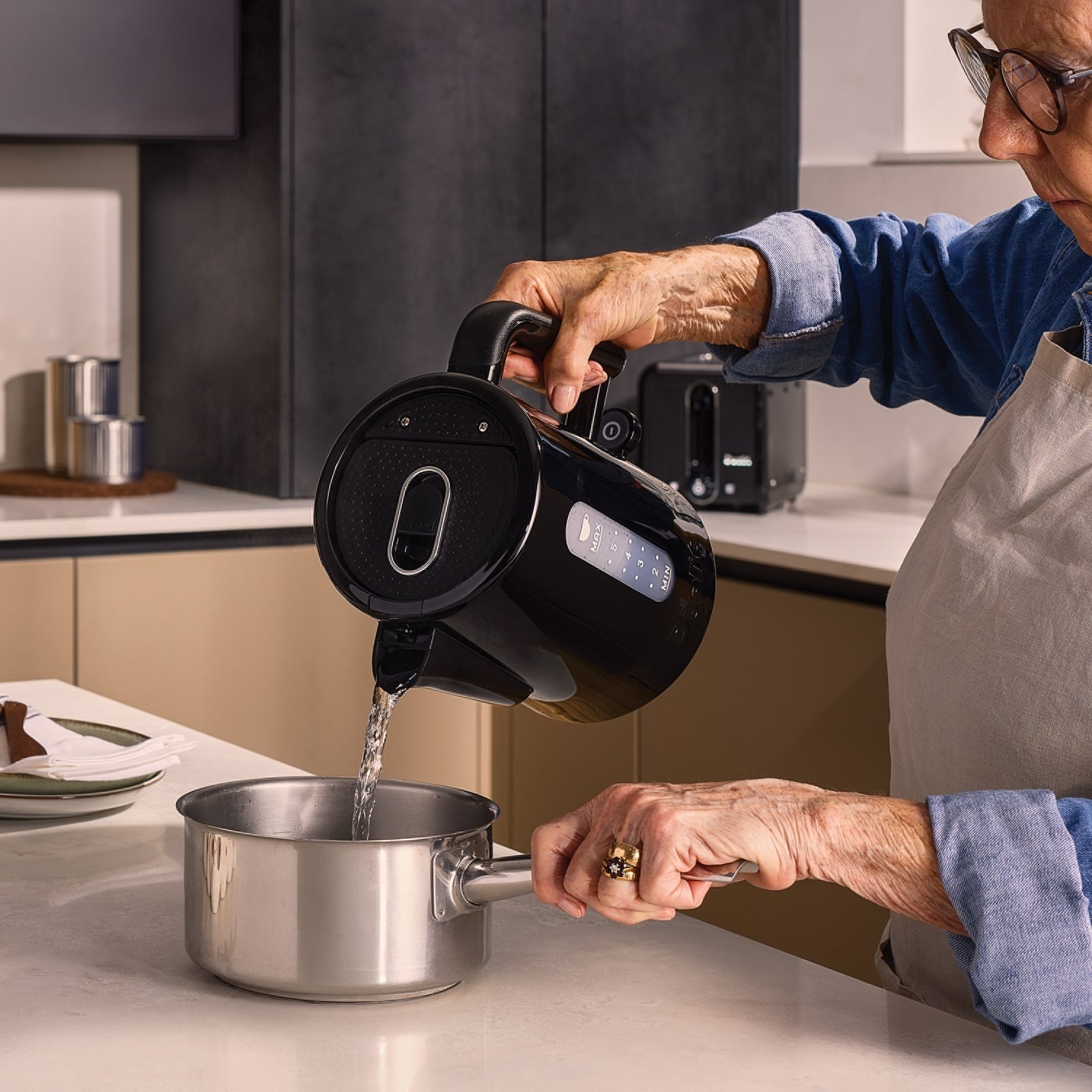 Dualit DLT-STUDIO-KETTLE Studio by Dualit Kettle - product image 5