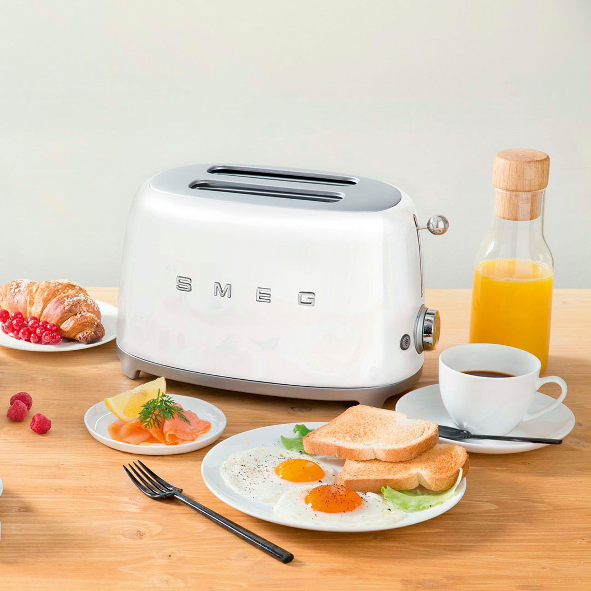 Smeg 50's Style TSF01 2-Slice Toaster - product image 92