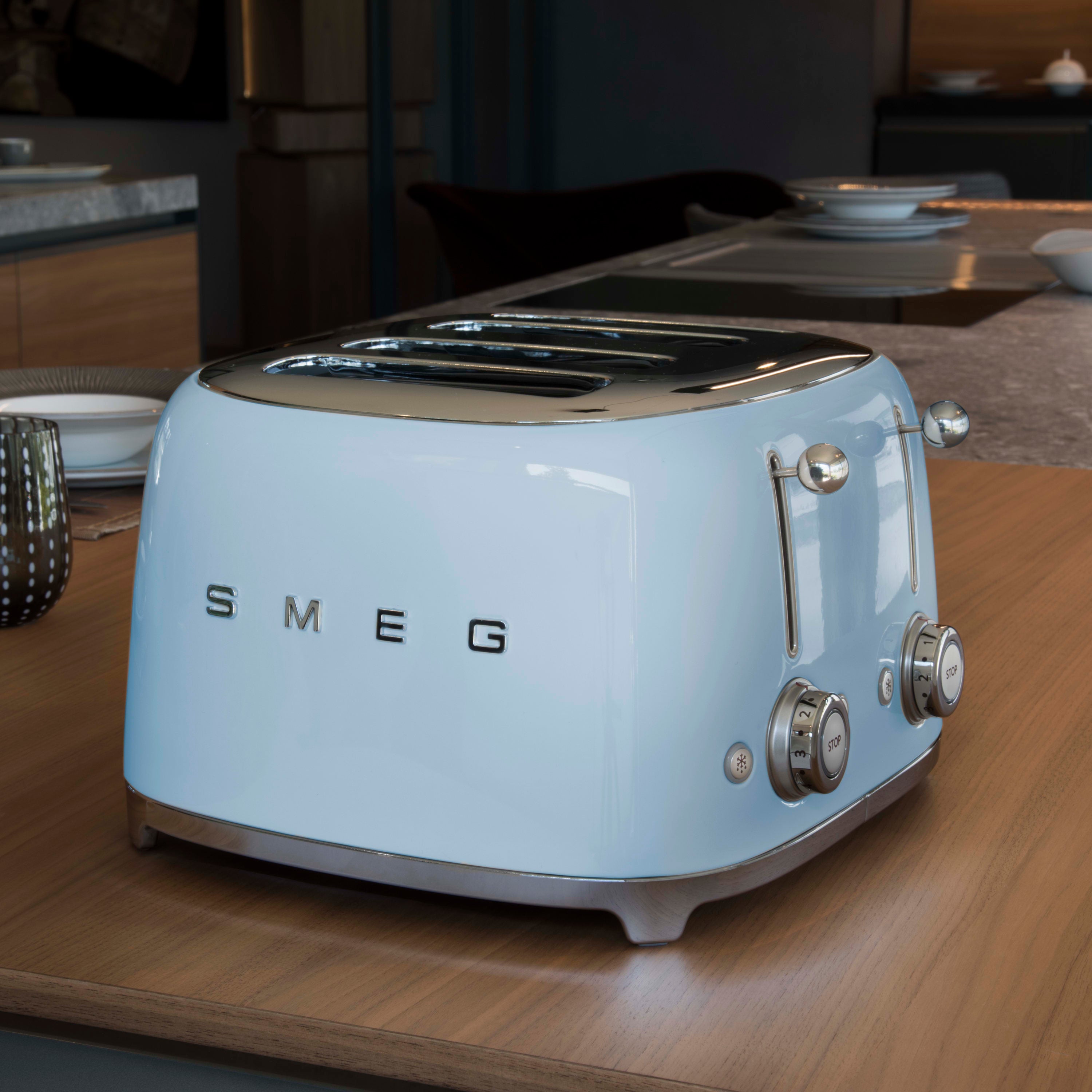 Smeg 50's Style TSF03 4-Slice Toaster - product image 18