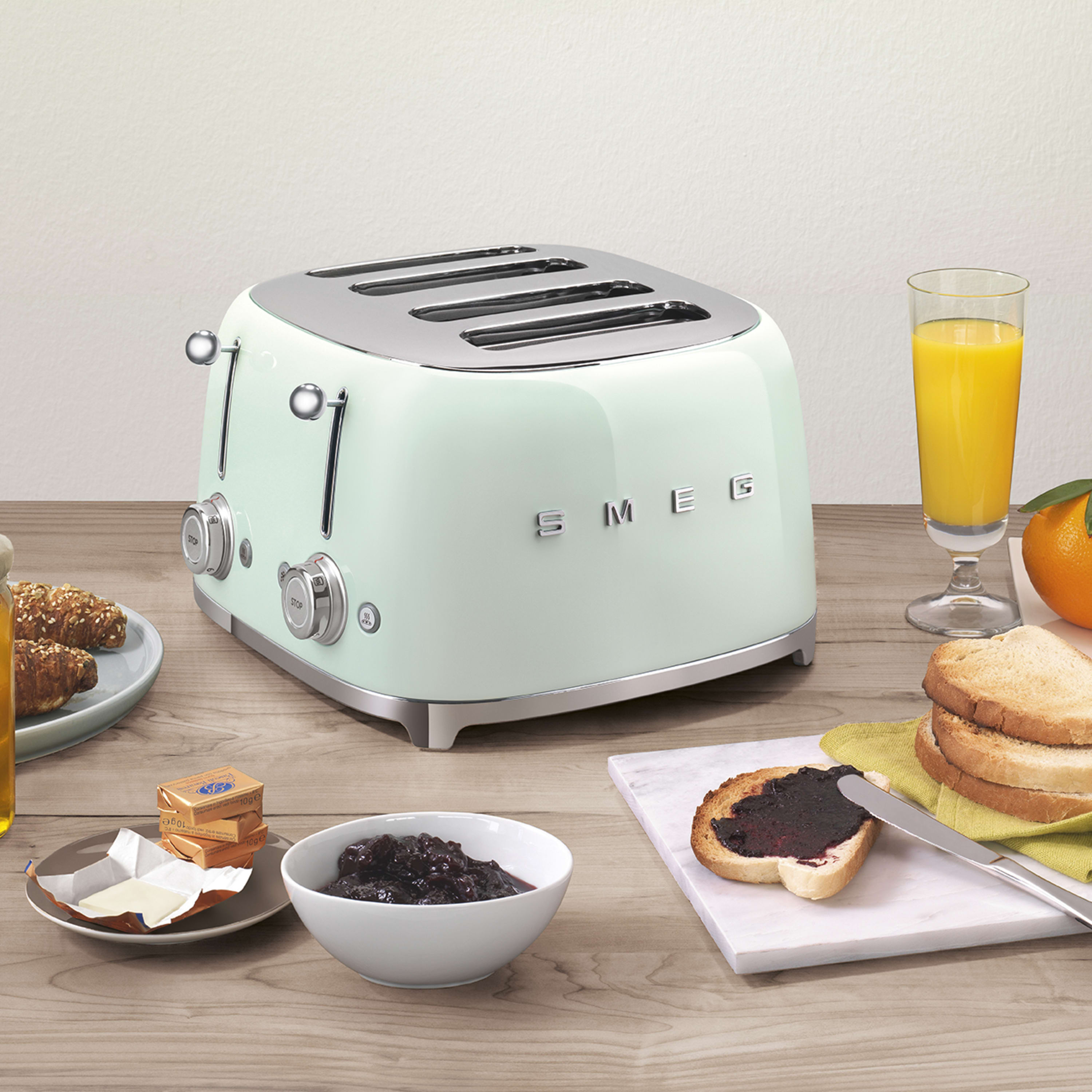 Smeg 50's Style TSF03 4-Slice Toaster - product image 25